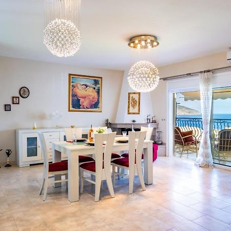 Evdoxia'S Apartment Karpathos Bagian luar foto