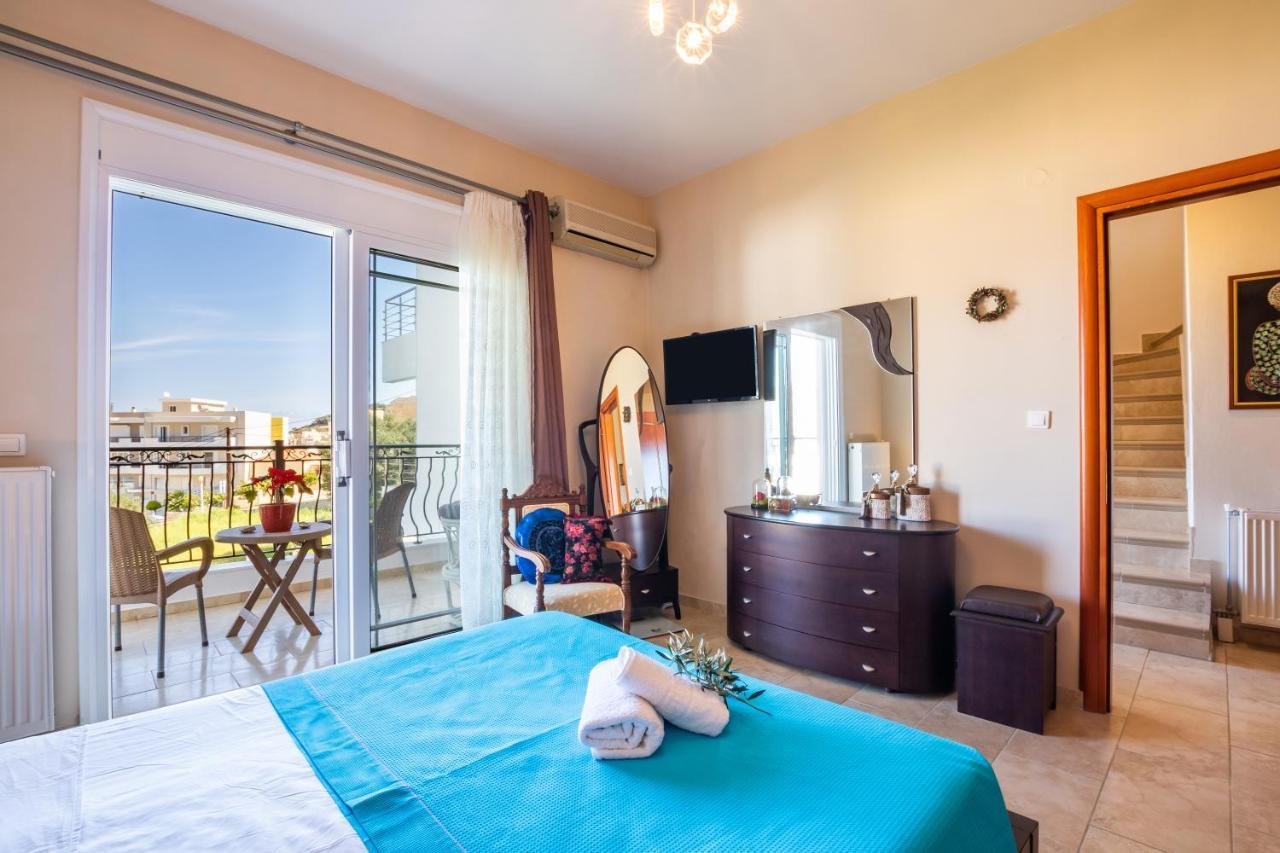Evdoxia'S Apartment Karpathos Bagian luar foto